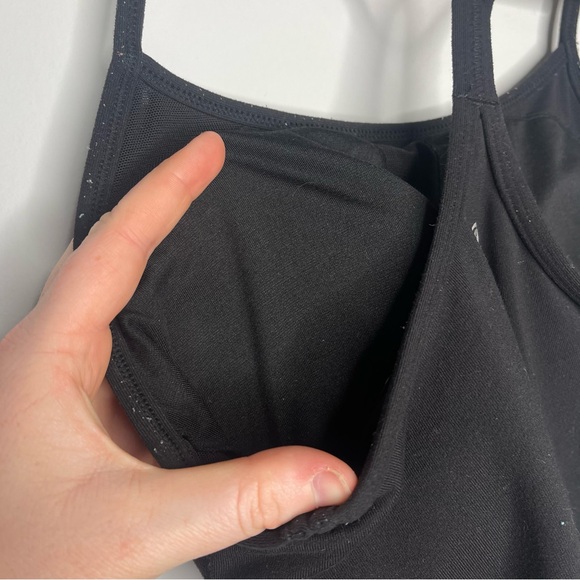 Women’s black Lululemon tank top - Picture 4 of 7